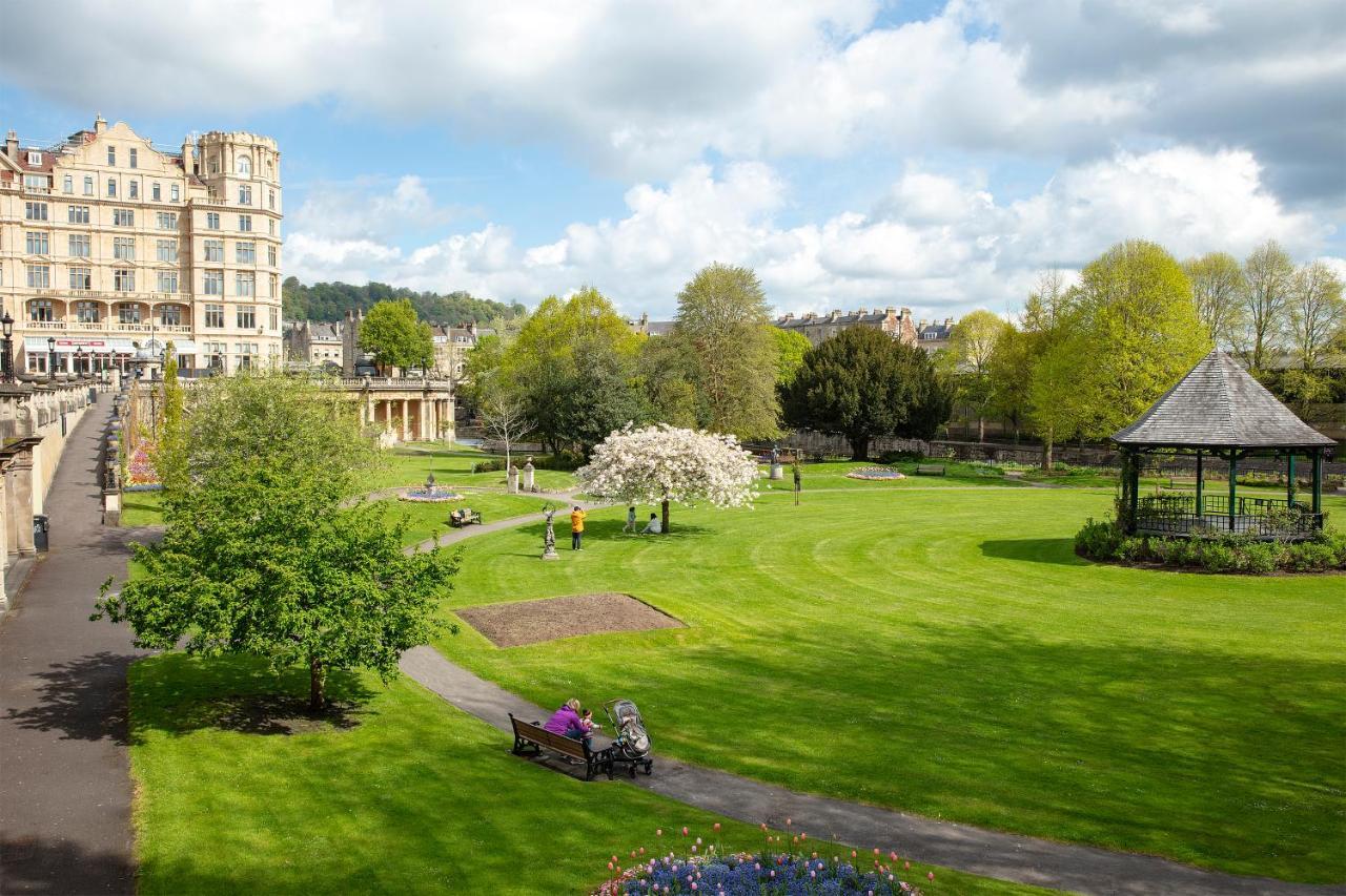 Stunning Spacious Central Apartment Near Parade Gardens バース エクステリア 写真