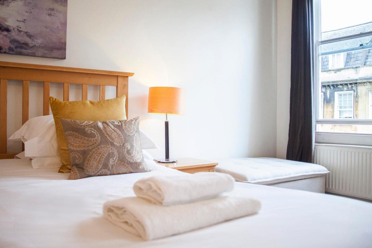 Stunning Spacious Central Apartment Near Parade Gardens バース エクステリア 写真