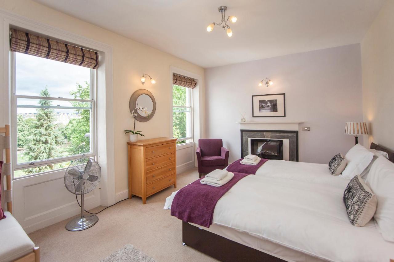 Stunning Spacious Central Apartment Near Parade Gardens バース エクステリア 写真