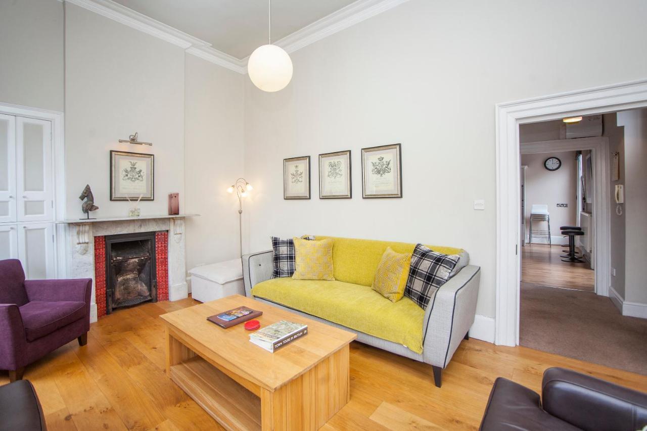 Stunning Spacious Central Apartment Near Parade Gardens バース エクステリア 写真